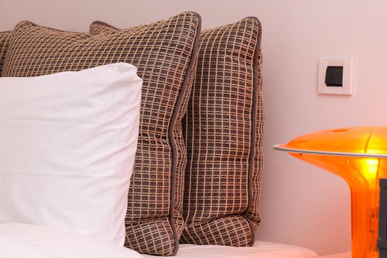 Apartament Urban Luxury Homm Apt. In Deinokratous Str. Ateny Zewnętrze zdjęcie